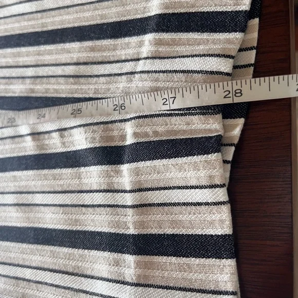 Express NEW ankle, high rise, ruffled waist, 10R pant - Picture 11 of 16